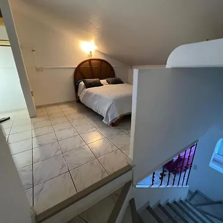 Triplex T4 83M2 Vue Mer Avec Le Patio Et L'Arrivee Autonome Bandol Extérieur photo