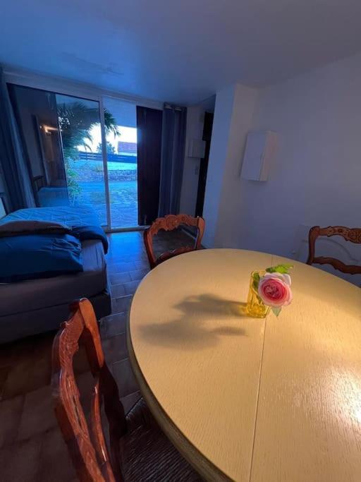 Appartement Triplex T4 83m2 Vue Avec Le Patio Et L'arrivee Autonome