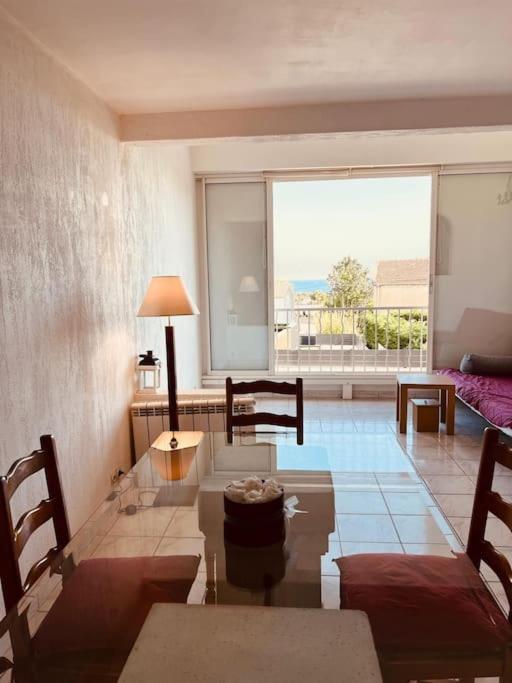 Triplex T4 83m2 Vue Avec Le Patio Et L'arrivee Autonome Appartement Bandol